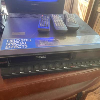 2 tv’s & 2 vcr players