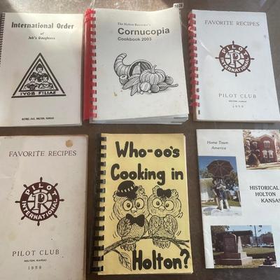 Holton cookbooks & historical Holton