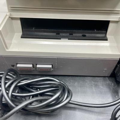 Vintage NES Nintendo Entertainment System Original 1985 Console old school gaming