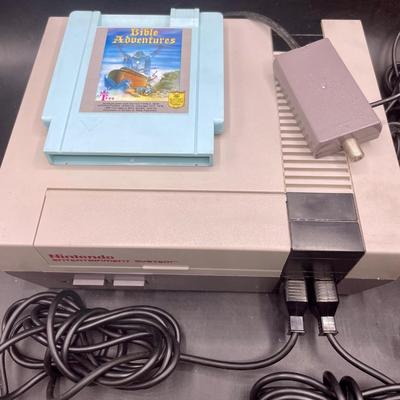Vintage NES Nintendo Entertainment System Original 1985 Console old school gaming