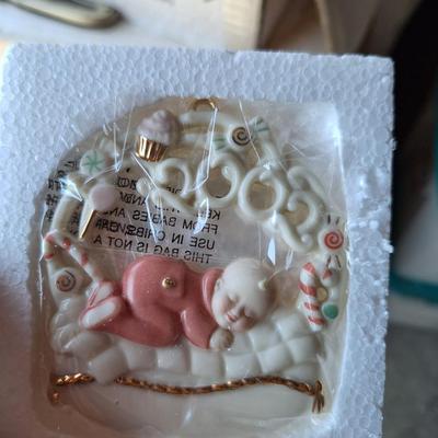 2002 Baby First Christmas ornamnent