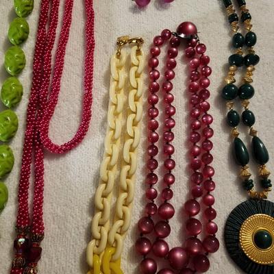 COLORFUL COSTUME JEWELRY