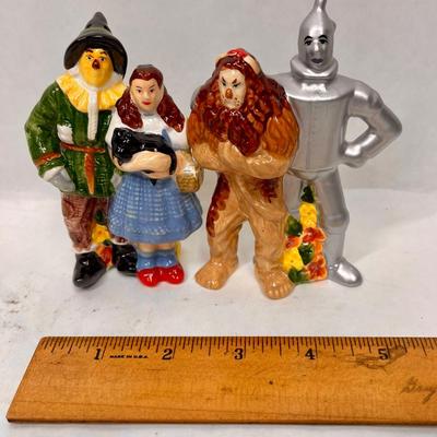 Wizard of Oz Four Friends Salt & Pepper Shakers