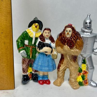Wizard of Oz Four Friends Salt & Pepper Shakers