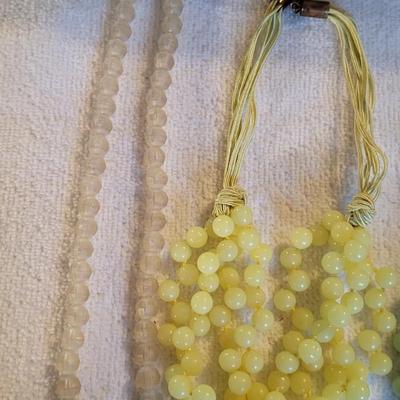 NICE PASTEL COSTUME JEWELRY SLOW DOWN