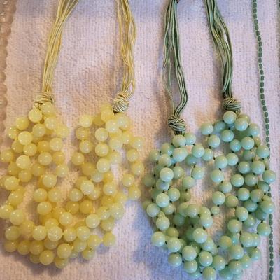 NICE PASTEL COSTUME JEWELRY SLOW DOWN