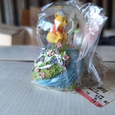 pooh Smooth Sailing Snowglobe