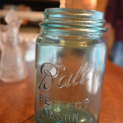 Blue Amazon Swift Seal Top Jar