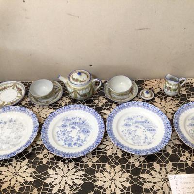 Set 4 Duetschland Bread Plates, Mini Tea Set