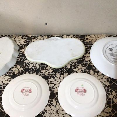 Collectible Plate and Tray Lot