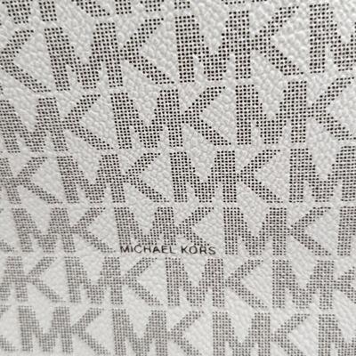 NEW Michael Kors Gilly Vanilla Large Travel Tote