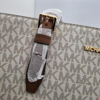 NEW Michael Kors Gilly Vanilla Large Travel Tote