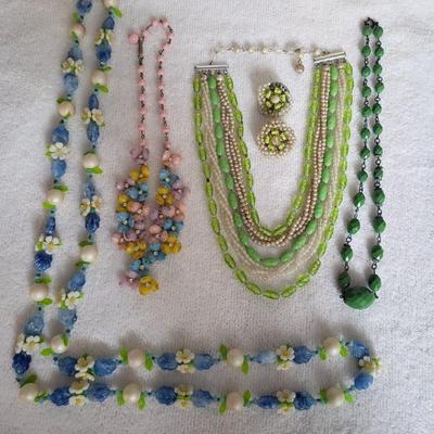 VINTAGE COSTUME JEWELRY