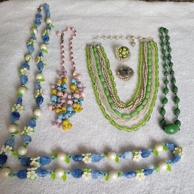 VINTAGE COSTUME JEWELRY