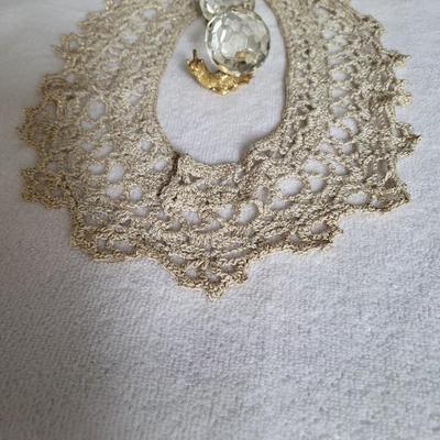 CROCHETED COLLAR PLUS A SWAROVSKI? SNAIL AND ELEPHANT ON CRYSTAL SPHERES