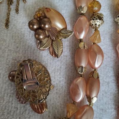 VINTAGE COSTUME JEWELRY
