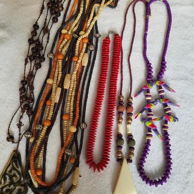 UNIQUE NECKLACES
