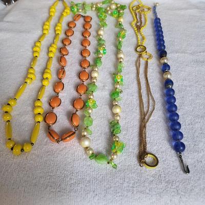 COLORFUL COSTUME JEWELRY
