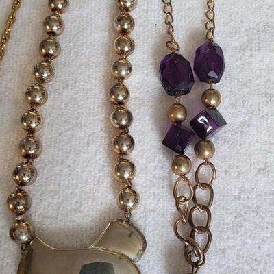 NICE VARIETY OF COSTUME JEWELRY
