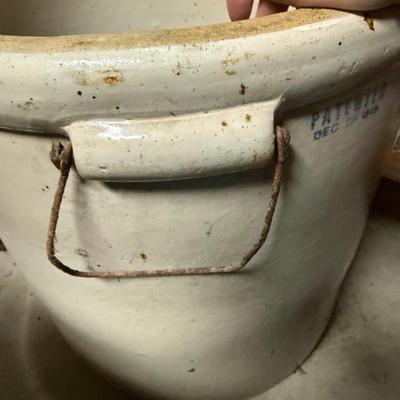 10 gallon Red Wing with handles