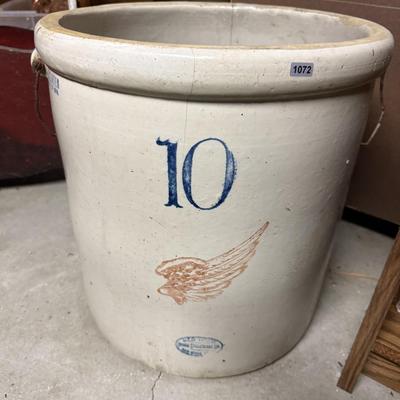 10 gallon Red Wing with handles