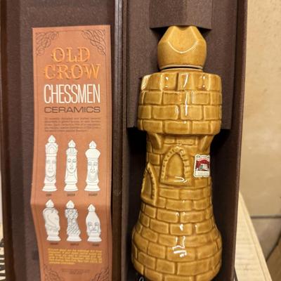 Old crow-limited edition-chessmen-light castle