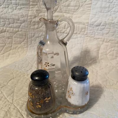 Vintage salt & pepper/cruet with tray
