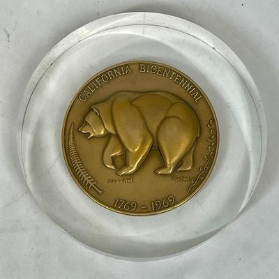 California Bicentennial Coin Medallion Mounted in Lucite