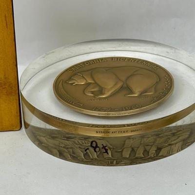 California Bicentennial Coin Medallion Mounted in Lucite
