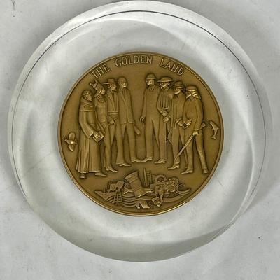 California Bicentennial Coin Medallion Mounted in Lucite