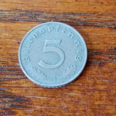 LOT 156 - 1940 GERMAN COIN