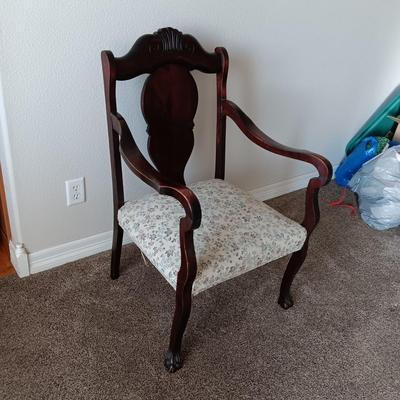 BEAUTIFUL LARGE ANTIQUE CHAIR W/CARVED BACK