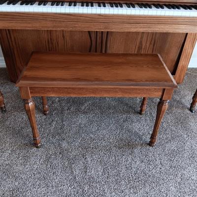 PRISTINE KAWAI PIANO W/ BENCH, SHEET MUSIC AND LAMP