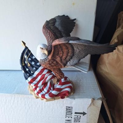 Lenox "Freedom's Guardian" porcelain eagle