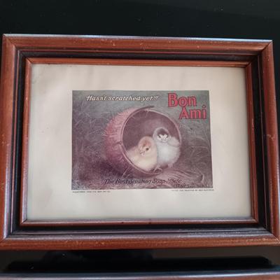 FRAMED CHICKEN WALL ART