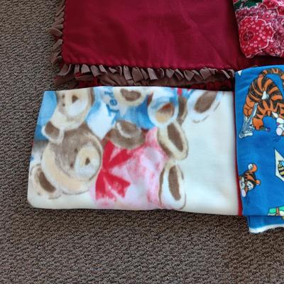 HANDMADE THROW BLANKET AND PIECES OF FLEECE MATERIAL