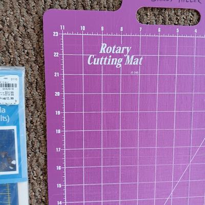NEW START TO QUILT KIT AND A ROTARY CUTTING MAT