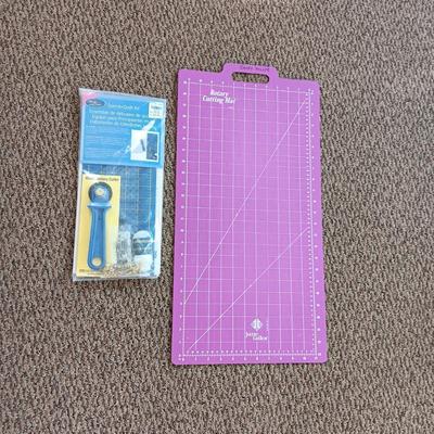 NEW START TO QUILT KIT AND A ROTARY CUTTING MAT