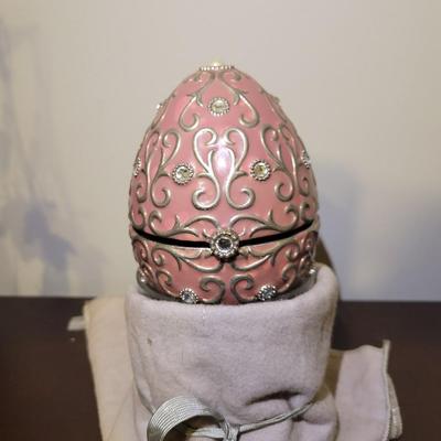 Vintage Musical Egg w Peacock