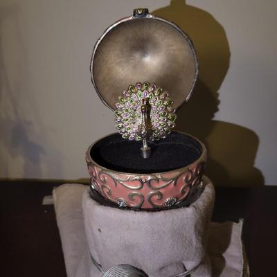 Vintage Musical Egg w Peacock