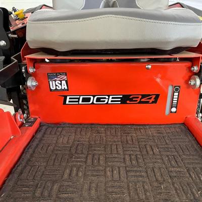 LIGHTLY USED ARIENS EDGE 34 RIDING LAWN MOWER