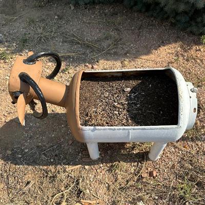 STEEL STEER FLOWER POT