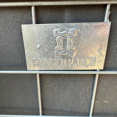 RUGGED RANCH POLY WALL FEEDER