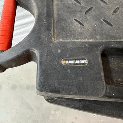 BLACK & DECKER GARAGE CABINET ON CASTERS