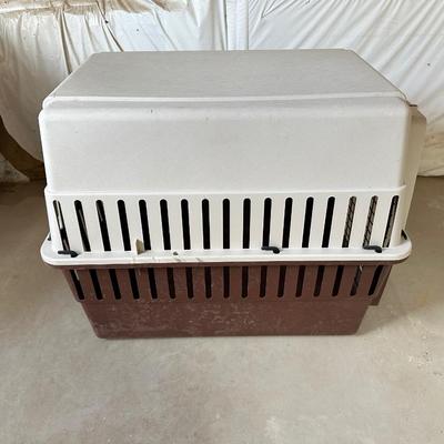 PETMATE AND ASPCA PET KENNELS