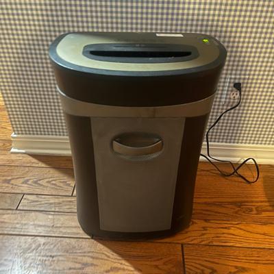 Royal Paper Shredder (2KD-MG)