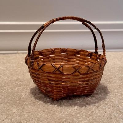 Five Woven Baskets (2DR-MG)