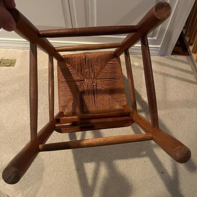 Child’s Woven Seat Highchair (2DR-MG)