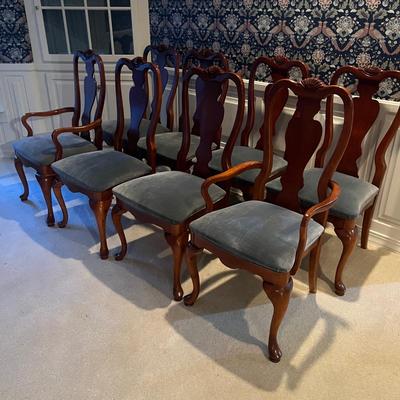 Eight Dining Room Chairs With Padded and Upholstered Seats (2DR-MG)