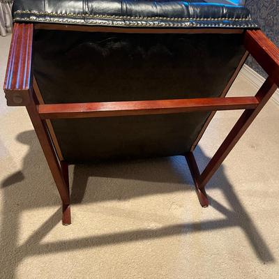 Leather Tufted Chair & Ottoman (2S-MG)